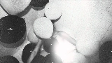 영상 썸네일 House Of Balloons / Glass Table Girls