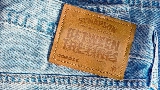 영상 썸네일 Between The Lines