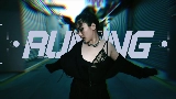 영상 썸네일 Running