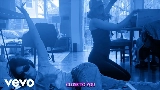 영상 썸네일 Close To You