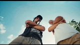 영상 썸네일 Many men