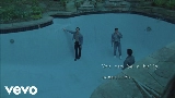 영상 썸네일 Bully