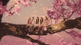 영상 썸네일 Love Me More